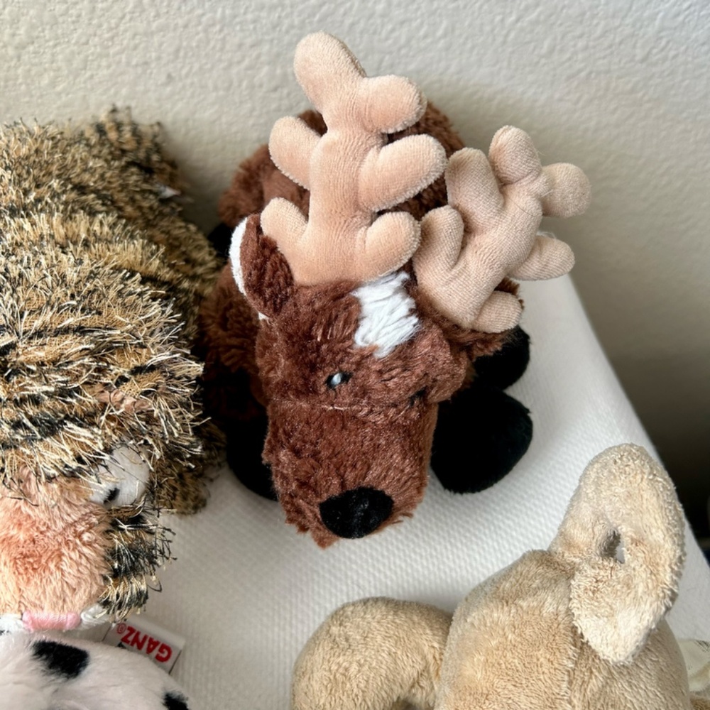 Webkinz - Set of 7 and 1 Santa Outfit - Koala Tiger Reindeer Frog Pug Dalmatian - Picture 9 of 12